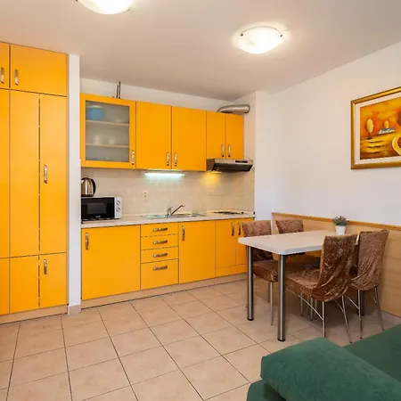 Tezulat Apartment *