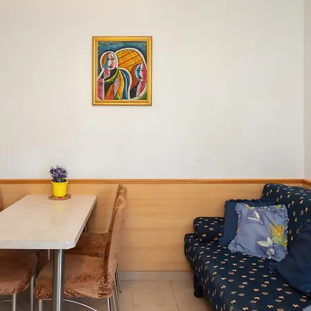 Apartment Tezulat Makarska