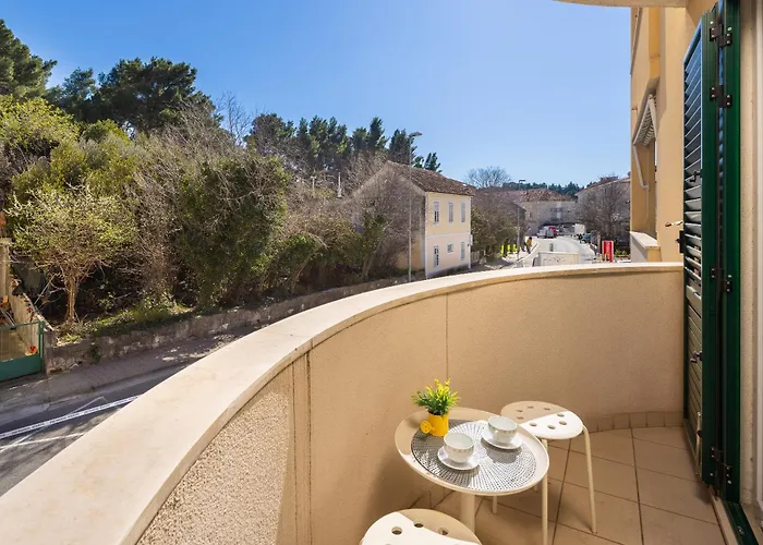 Sunny Ii Апартаменти *