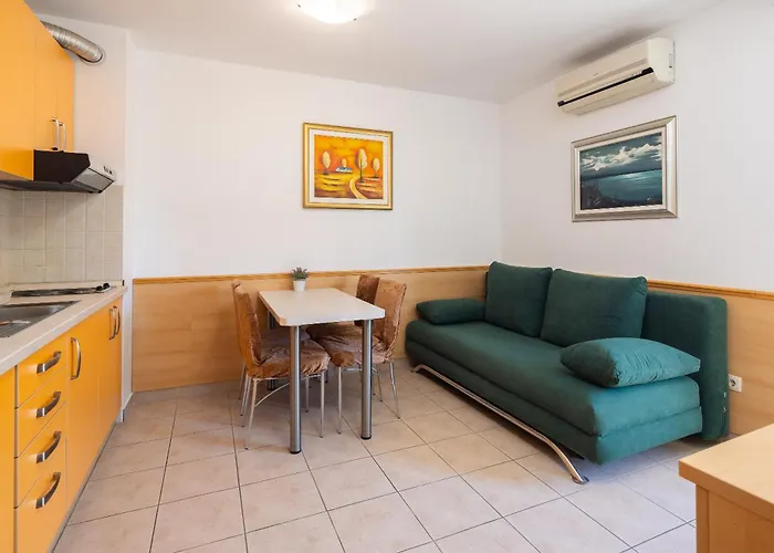 Sunny Ii Apartment Makarska