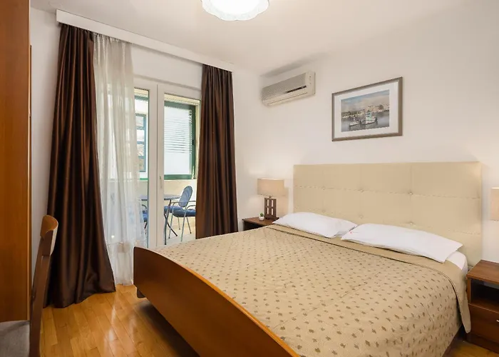 Sunny Ii Apartment Makarska